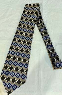 Lot of 5 Men's Silk Designer Ties: Van Heusen, Chez Roffe, Puritan Special Editi